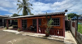 CASA EN AGUAS NEGRAS